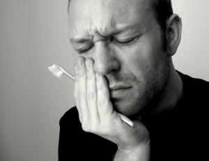 Mot-so-cach-tri-nhuc-rang-nhanh-nhat-3