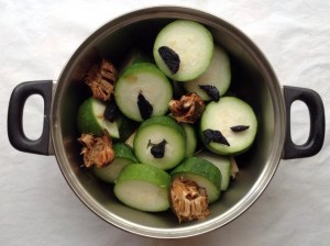 cach-lam-nuoc-sam-bi-dao-thanh-nhiet-giai-doc-ngay-he-hinh-4