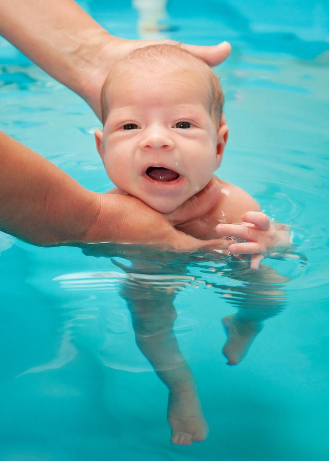 though-infants-developed-enough-learn-how-swim-some-guidelines-having-them-pool-1496719487547