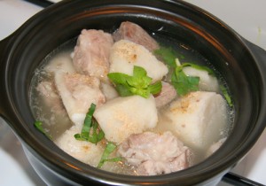 canh-cu-tu-nau-suon