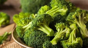5-eating-habits-to-increase-your-iron-intake-164241962