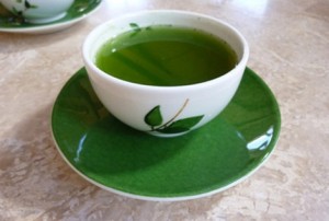 loai-la-chua-dut-diem-sau-rang-viem-loi-mang-lai-hoi-tho-thom-mat-hinh-4