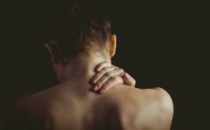 1549932834-738-khi-co-nhung-dau-hieu-nay-tren-vai-hay-nghi-ngo-ngay-la-dau-hieu-cua-ung-thu-1-1549854101-width1200height745