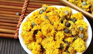 tac-dung-cua-hoa-cuc-vang-1-600x350